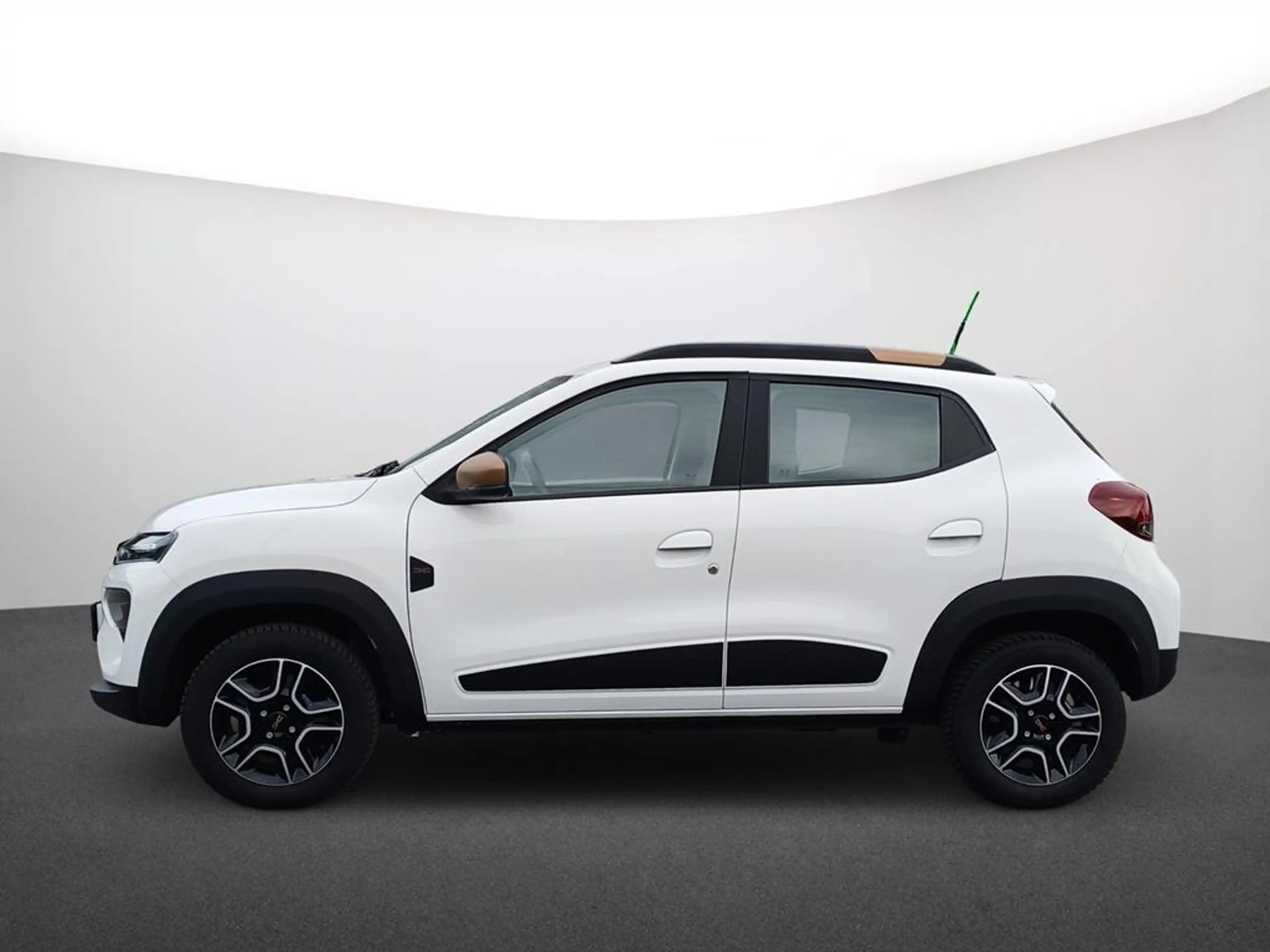 Dacia Spring Extreme — photo 4