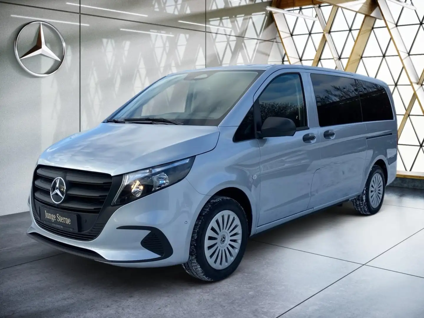 Mercedes-Benz Vito 116 CDI Tourer PRO Lang Kamera*SitzHz*DAB** Silber - 2