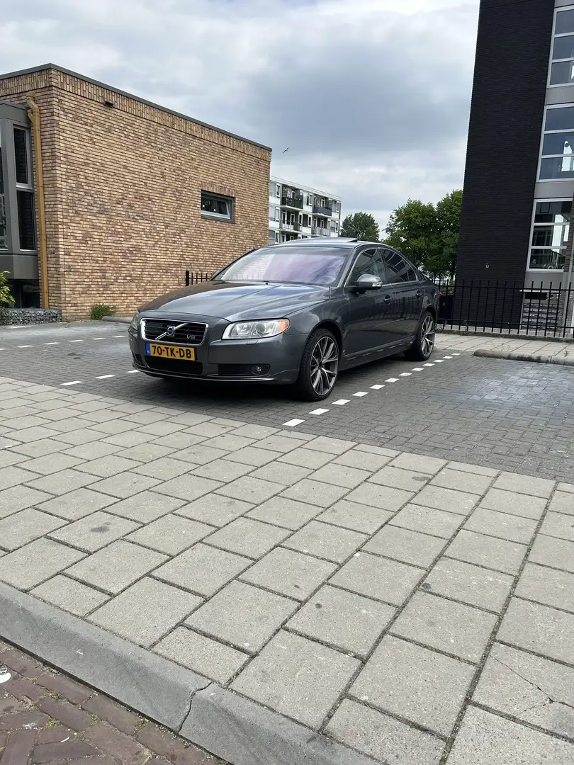 Volvo S80 volvo s80 4.4 AWD lpg Grijs - 1