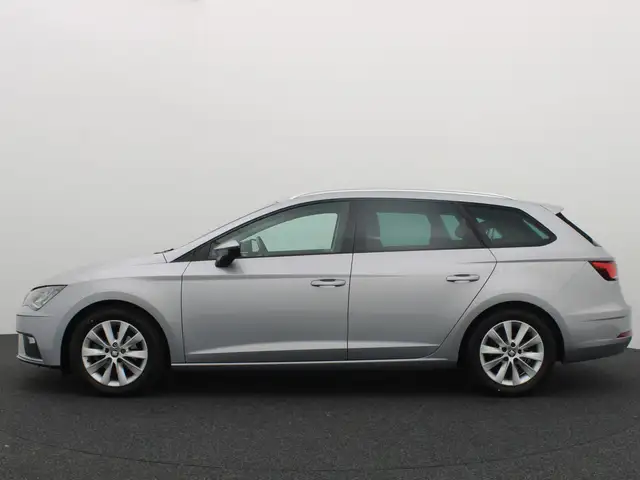 Seat Leon view 2