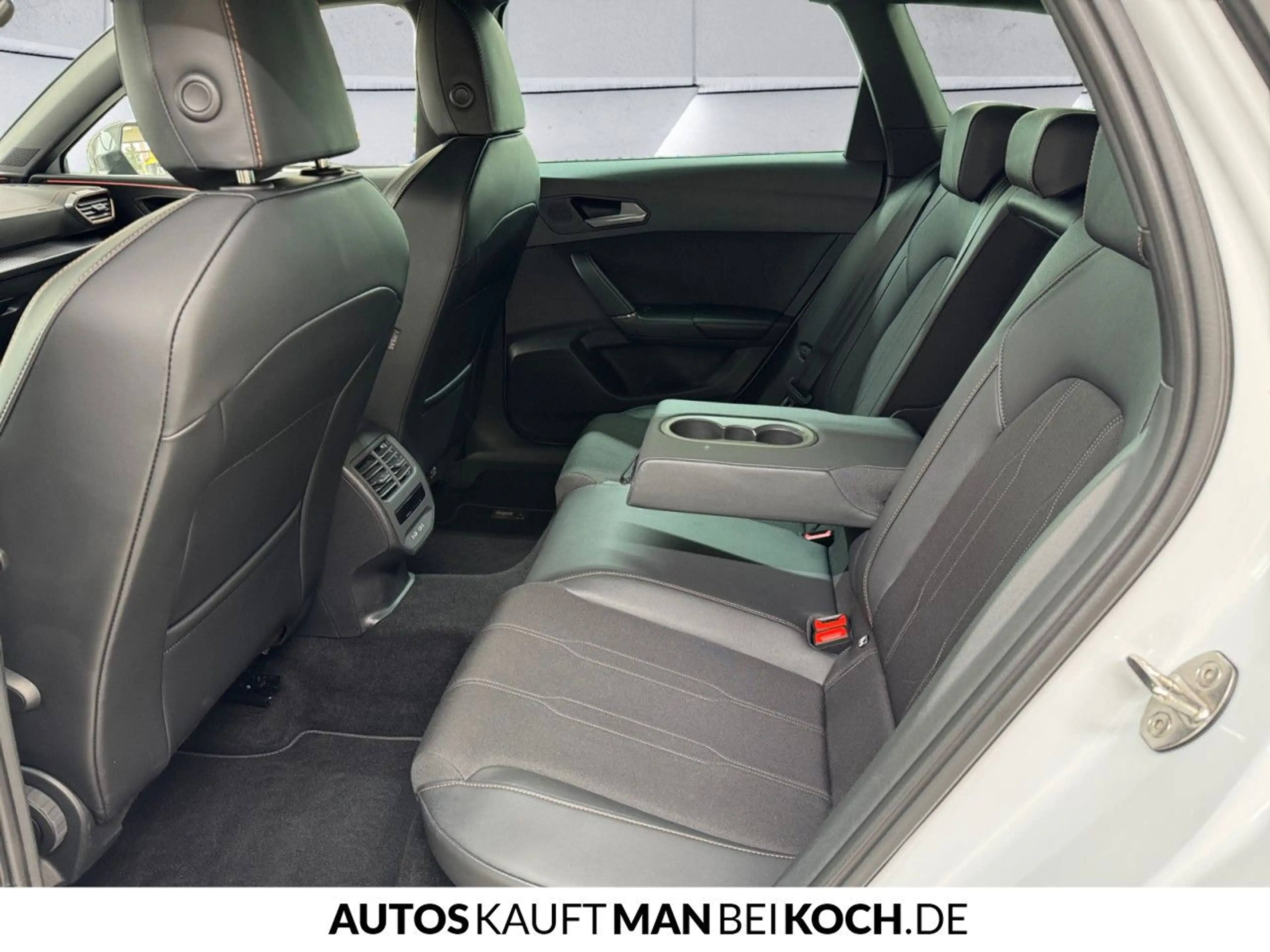 CUPRA Leon Sportstourer 2.0 TDI DSG ACC NAVI LED — photo 8