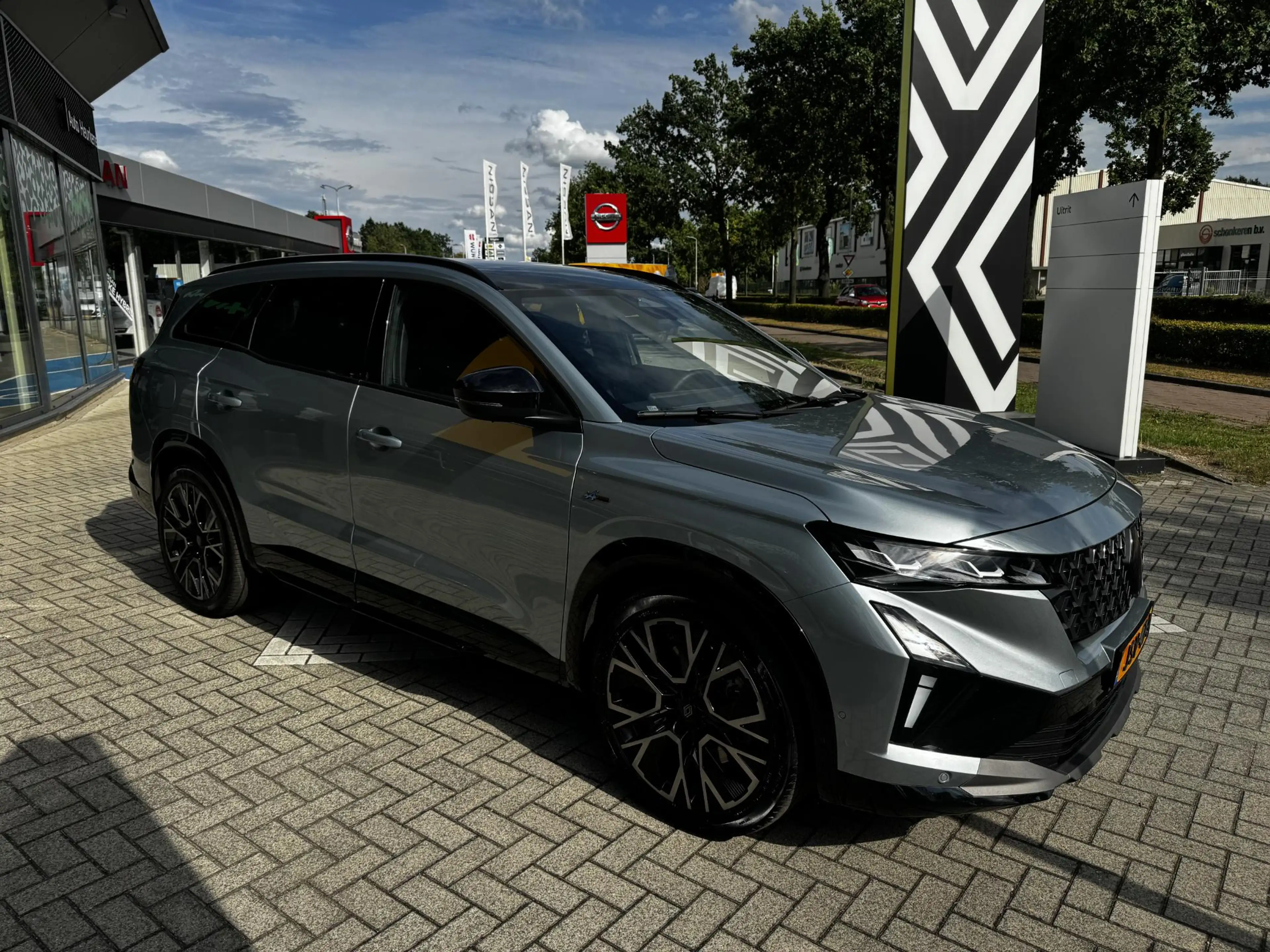 Renault Espace E-Tech full hybrid 200 esprit Alpine 7-persoons De — photo 3