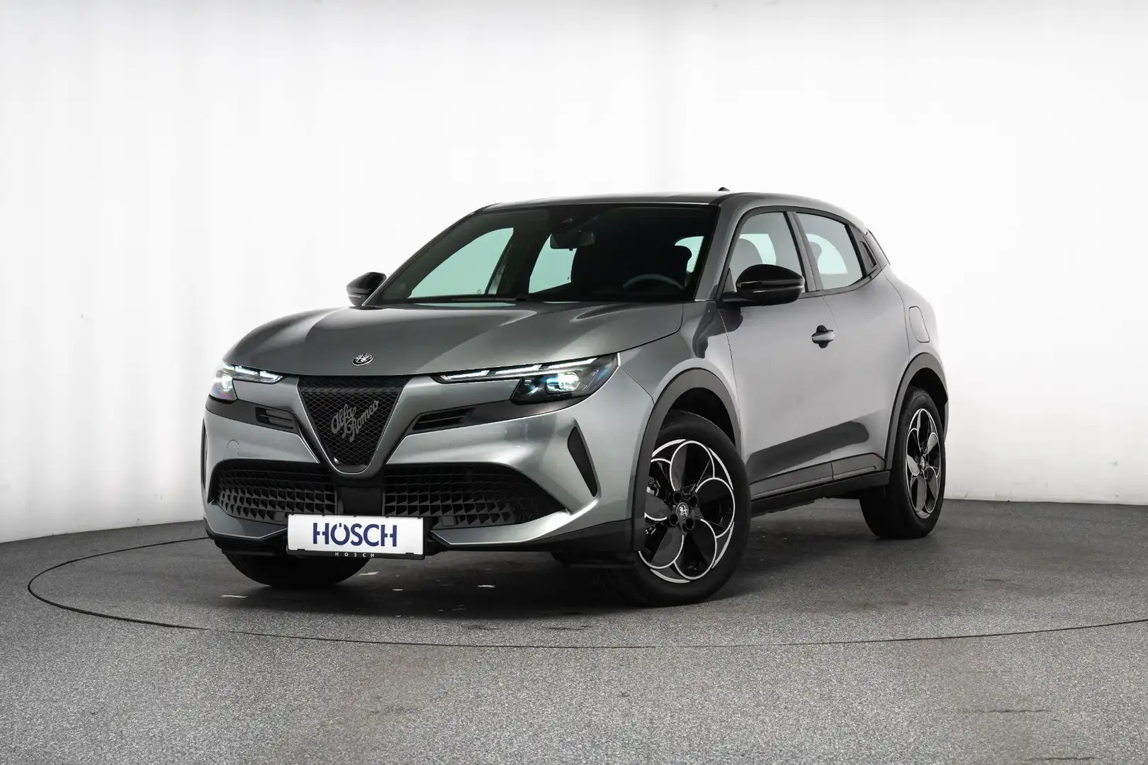 Alfa Romeo Junior Elettrica WENIG KM NEUWERTIG ++ Grau - 2