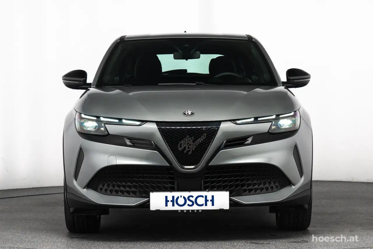 Alfa Romeo Junior 2025