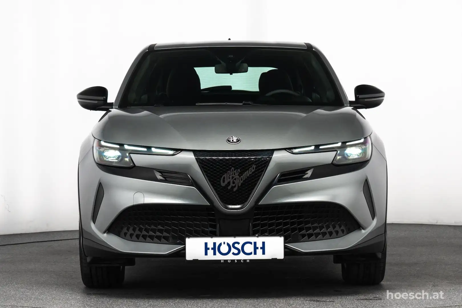 Alfa Romeo Junior Elettrica WENIG KM NEUWERTIG ++ Grau - 2
