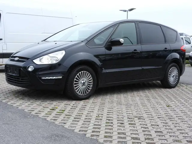 Ford S-Max Business Plus 2,0 TDCi +Bluetooth +Navigation