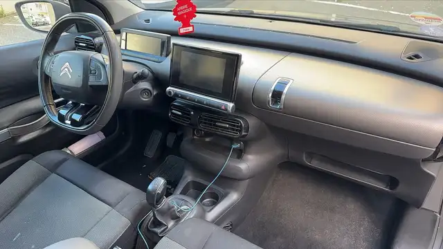 Citroen C4 Cactus view 10
