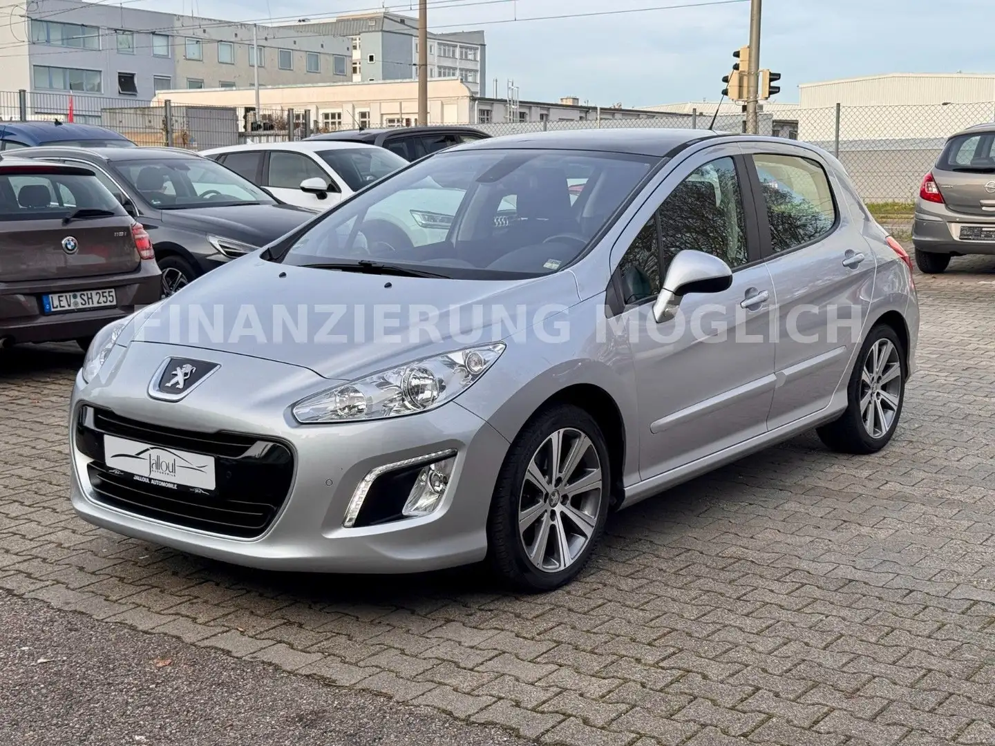Peugeot 308 Allure AUTOMATIK PANORAMA PDC SHZ TEMPOMAT Silber - 1