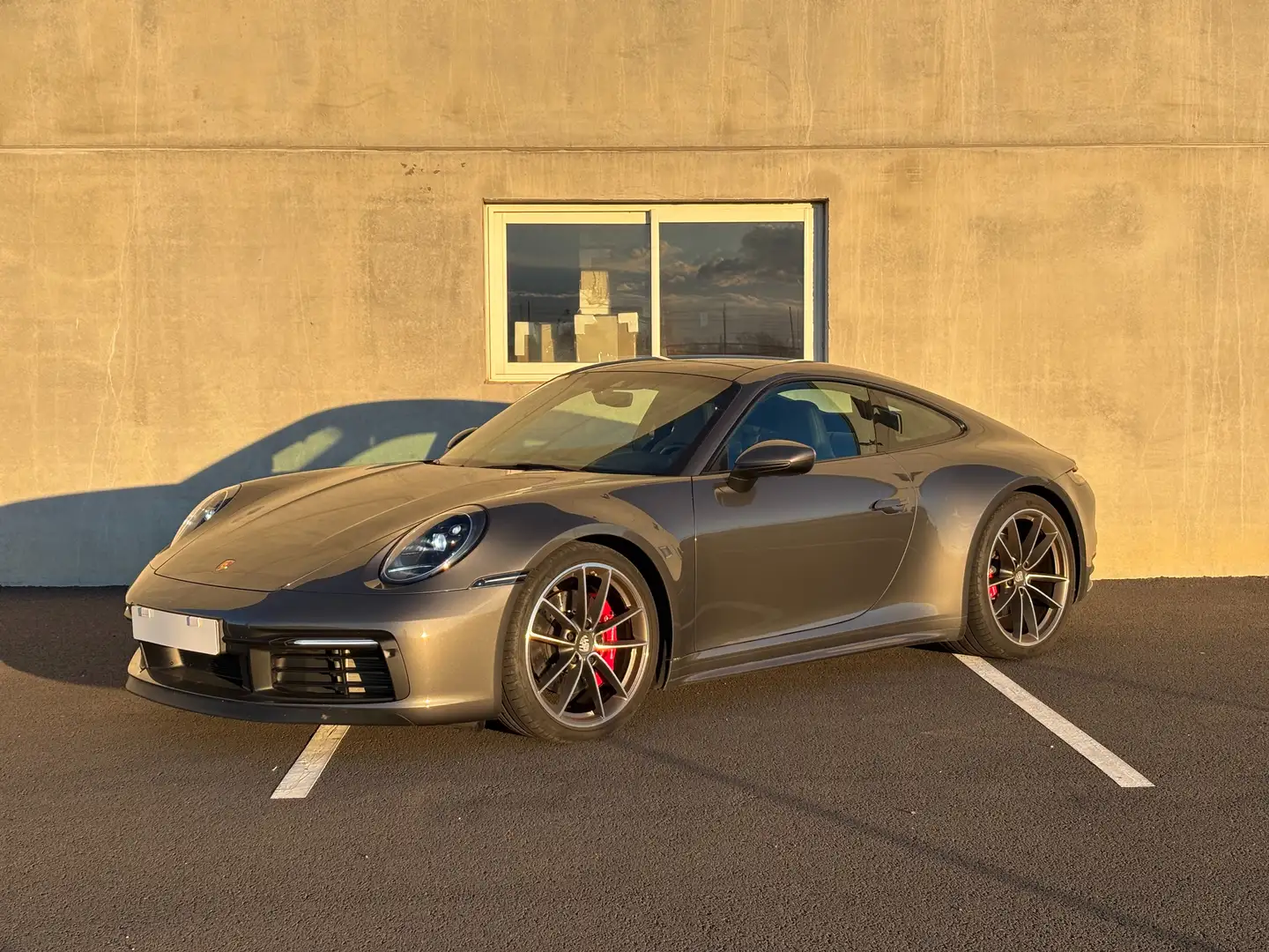 Porsche 992 Carrera 4S Gris - 1