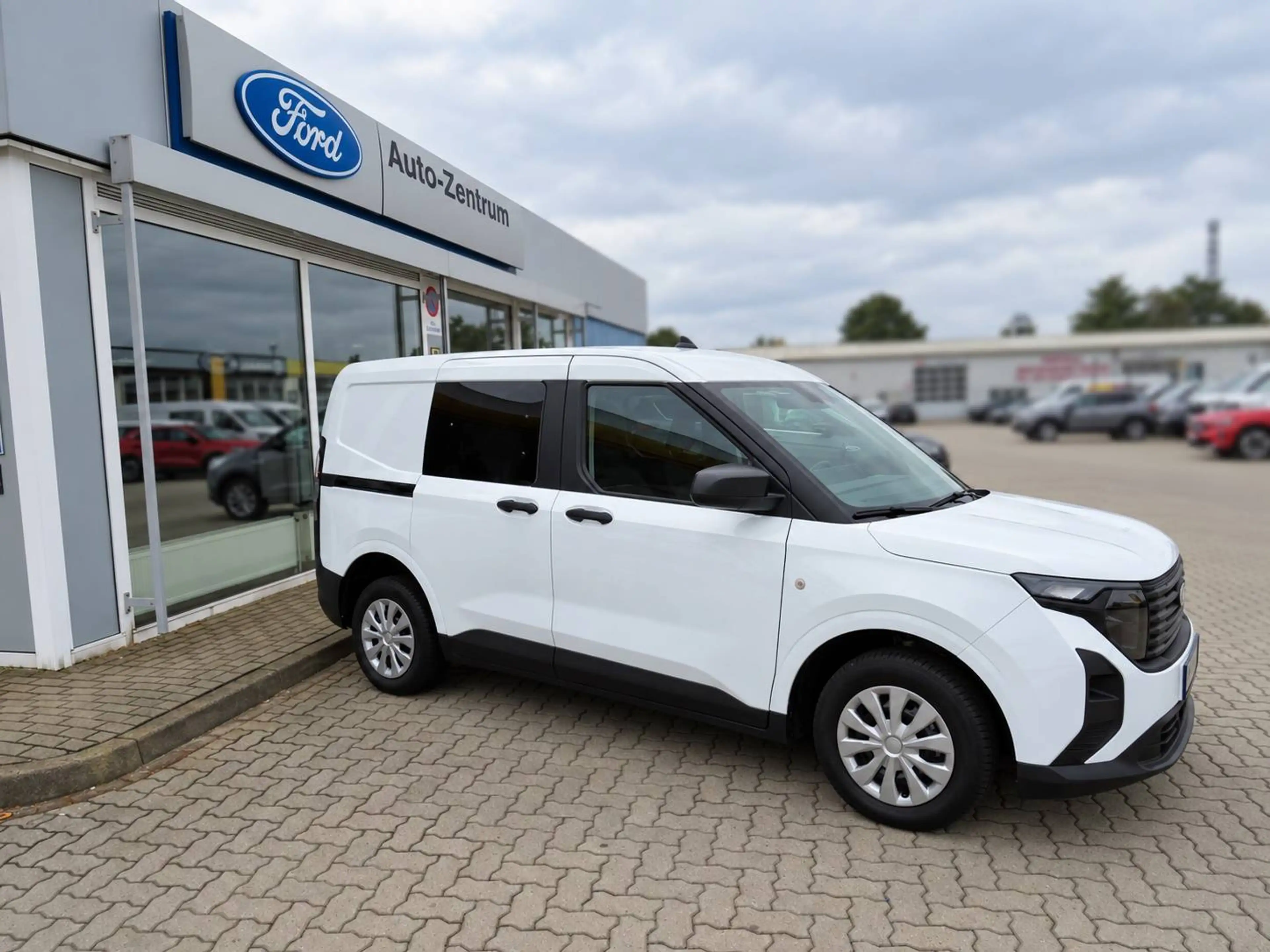 Ford Transit Courier Trend Doppelkabine — photo 4