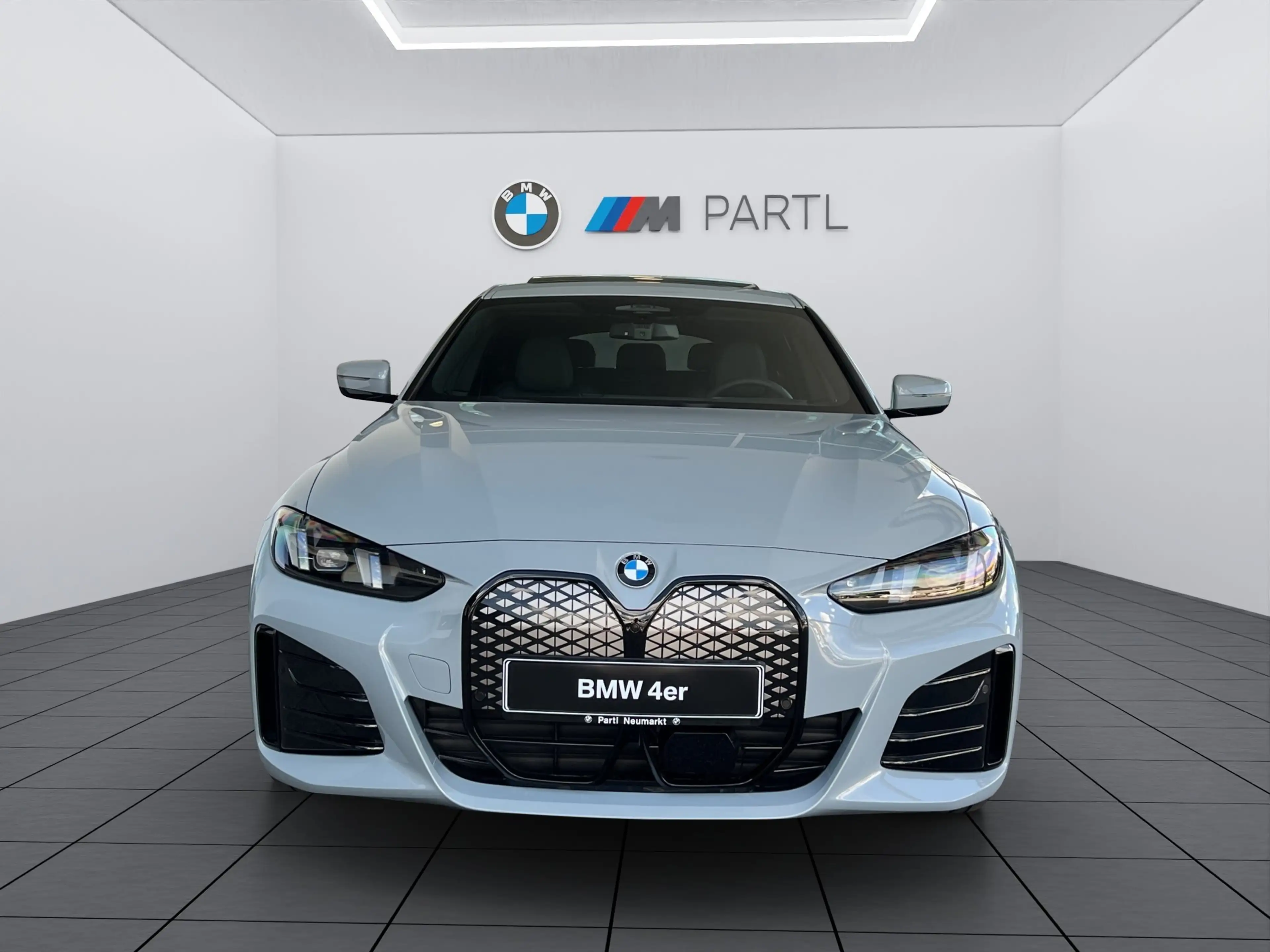 BMW i4 xDrive40 M Sportpaket Pro NAVI LED eGSD AHK HUD — photo 2