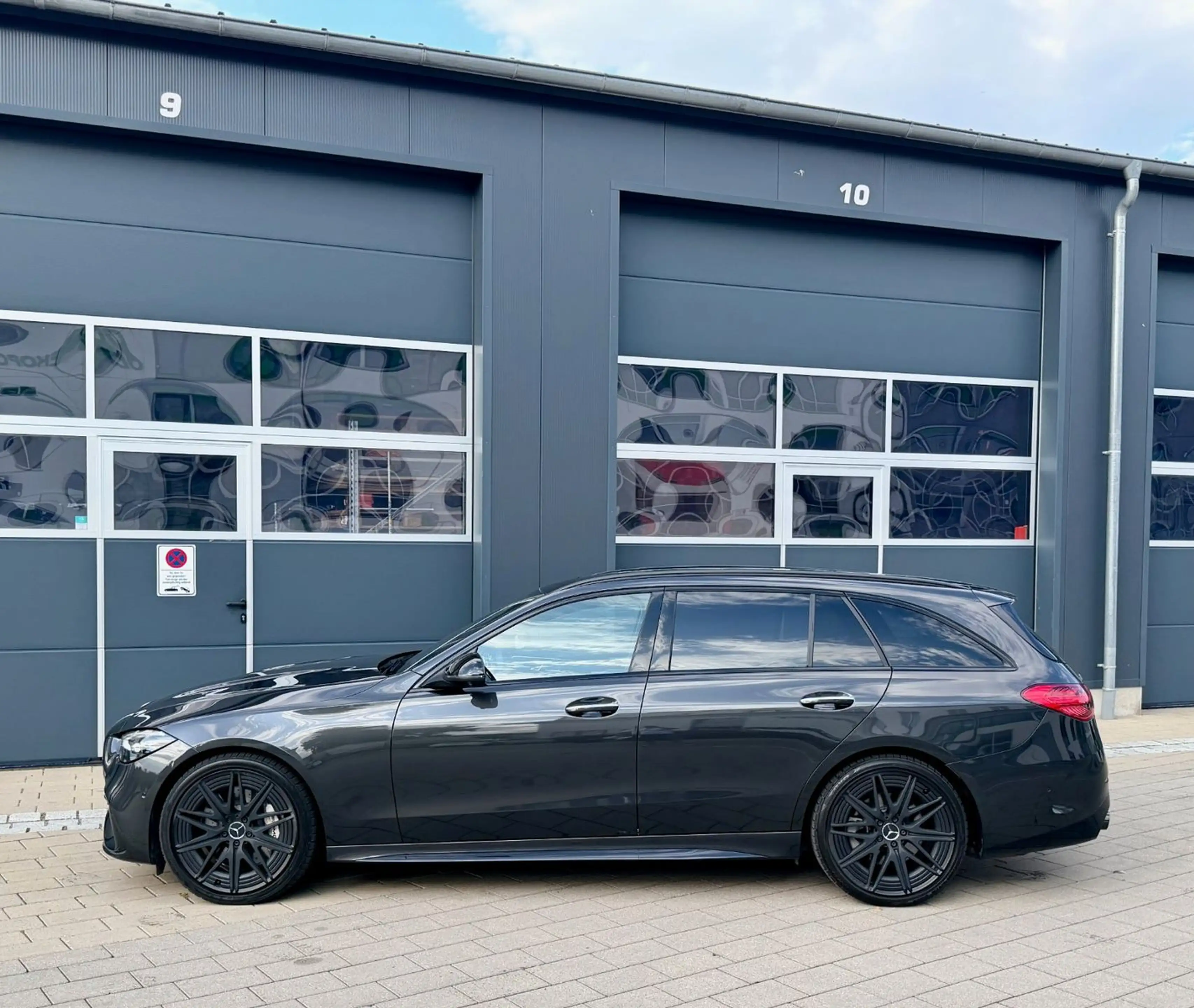 Mercedes-Benz C 43 AMG T 4M*Pano*HUD*Sound*Nappa*Night*Drive Pak* — photo 8