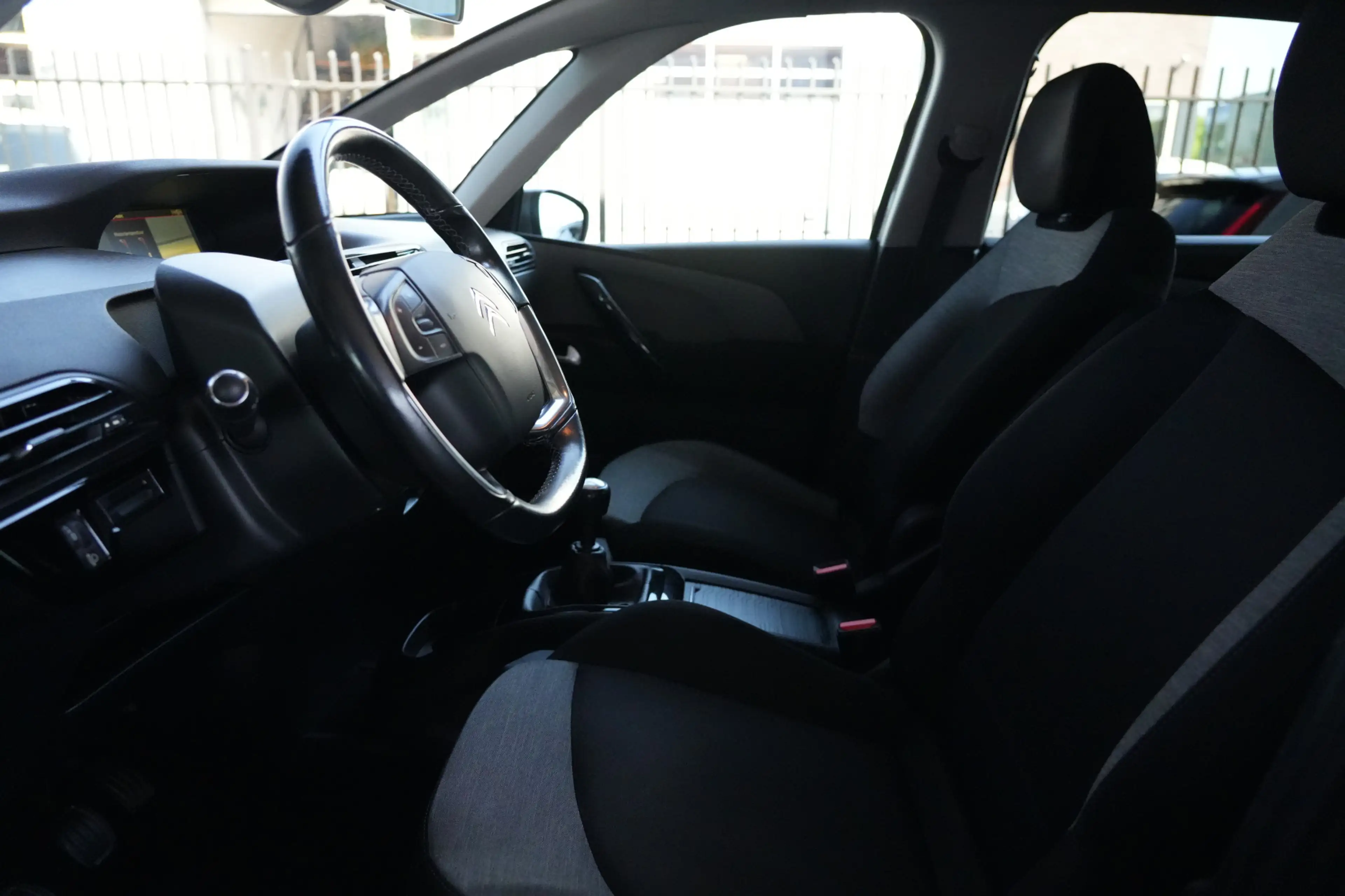 Citroen C4 Picasso 1.2 PureTech Shine 131pk Navigatie/Camera/Stoelver — photo 10