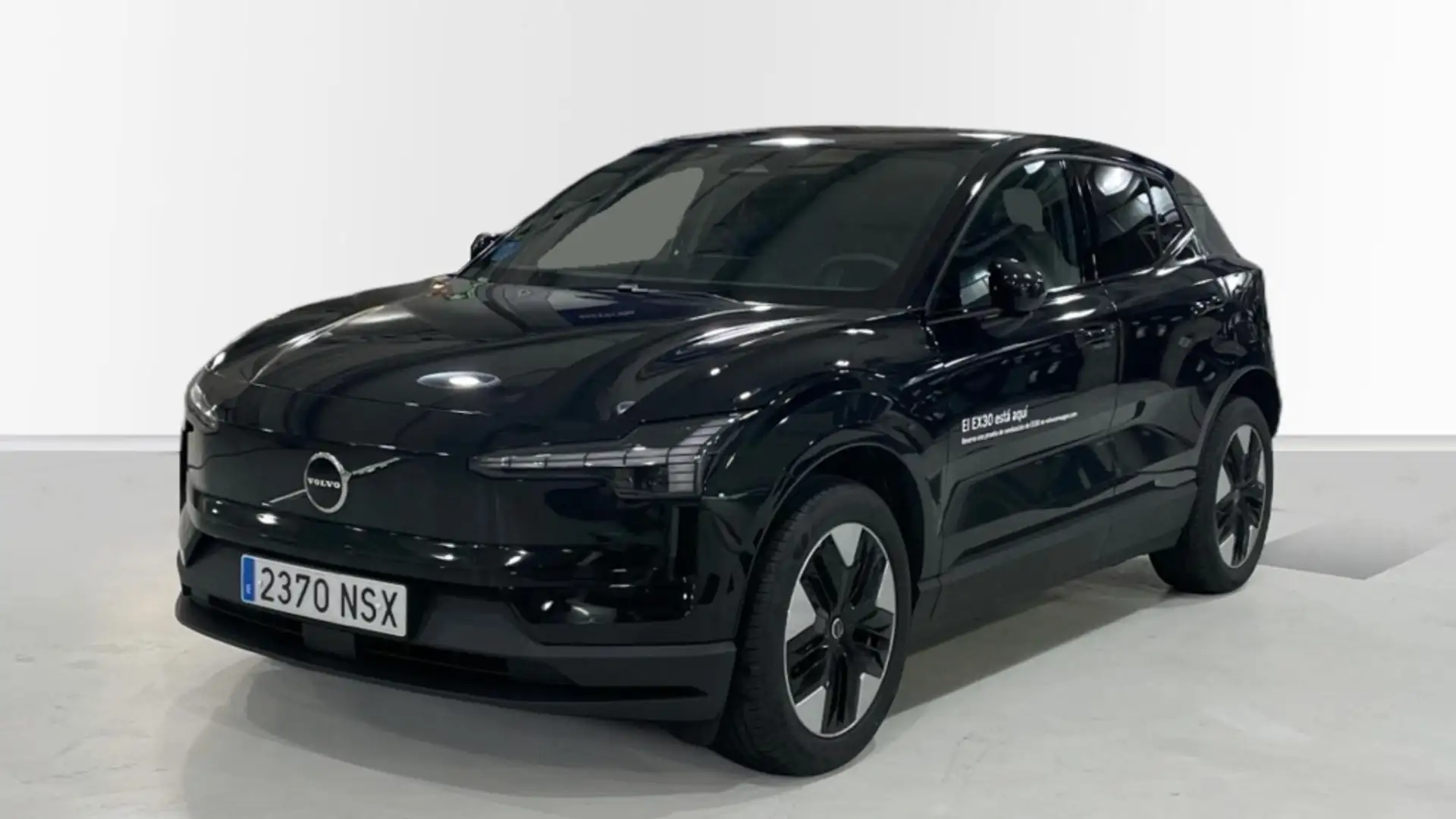 Volvo EX30 P5 Long Range Electric Plus Black Edition RWD Negro - 1