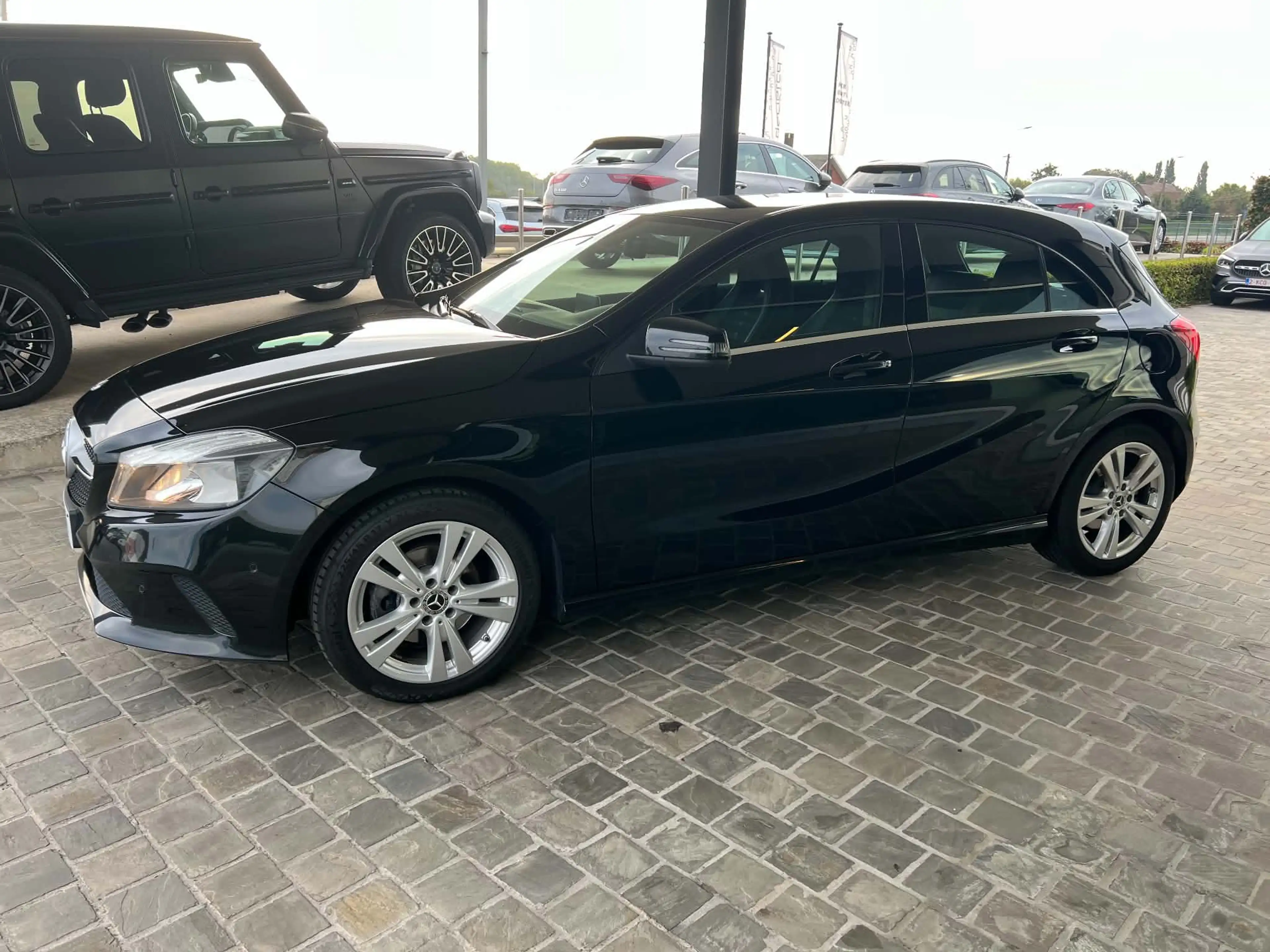 Mercedes-Benz A 180 urban handgeschakeld 2018 verwarmde zetels vooraan GPS PTS — photo 2