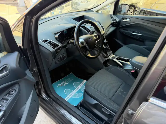 Ford C-Max view 8