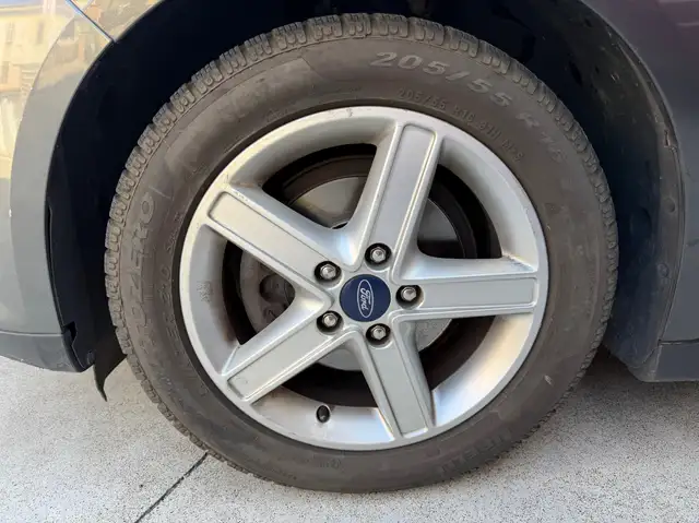 Ford C-Max view 7