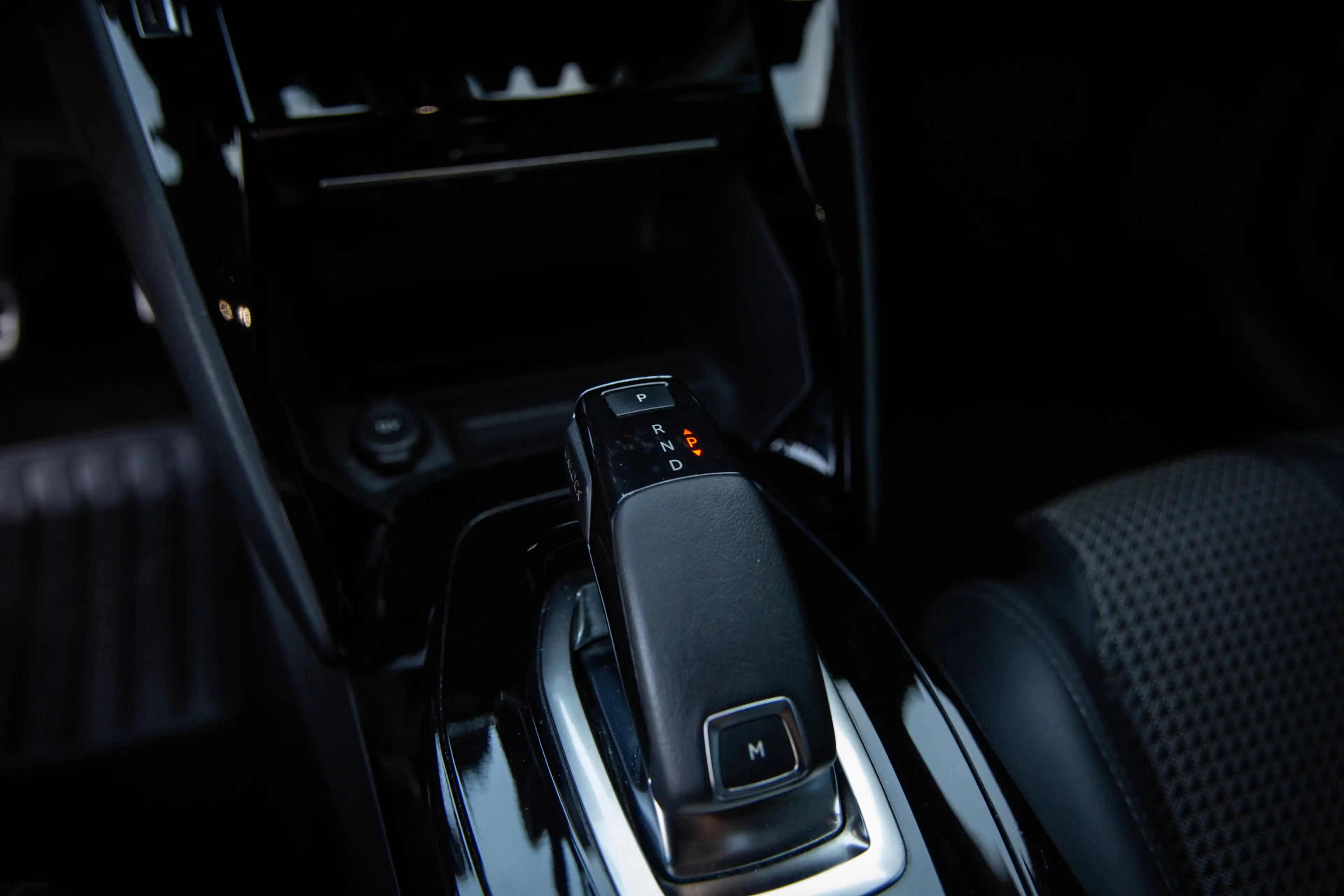 Peugeot 208 1.2 PureTech GT-Line , Cruise control, Achteruitri — photo 19