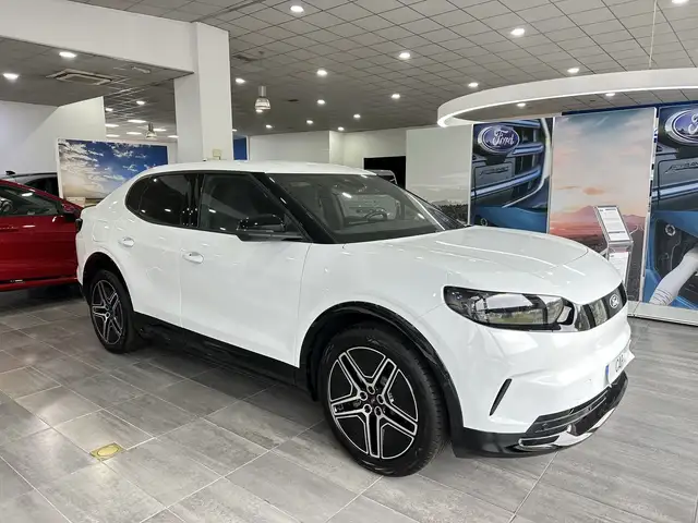 Ford Capri RWD Rango Standard Premium 52kWh