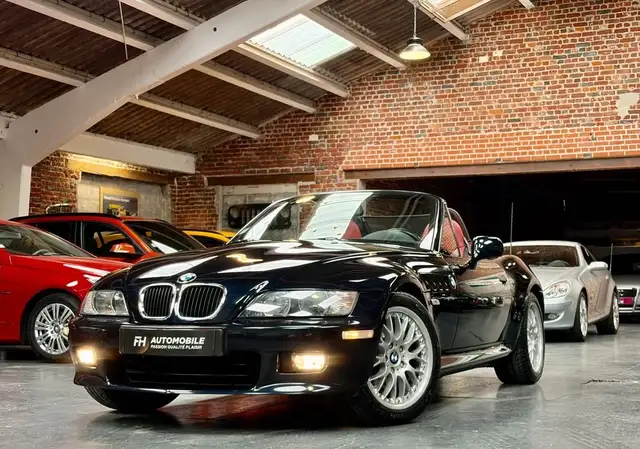 BMW Z3 Roadster 2.2i 170 ch Individual CarbonScharz, Sièges & Suspensions Sport, Climatisation Carnet et historique d’entretien 