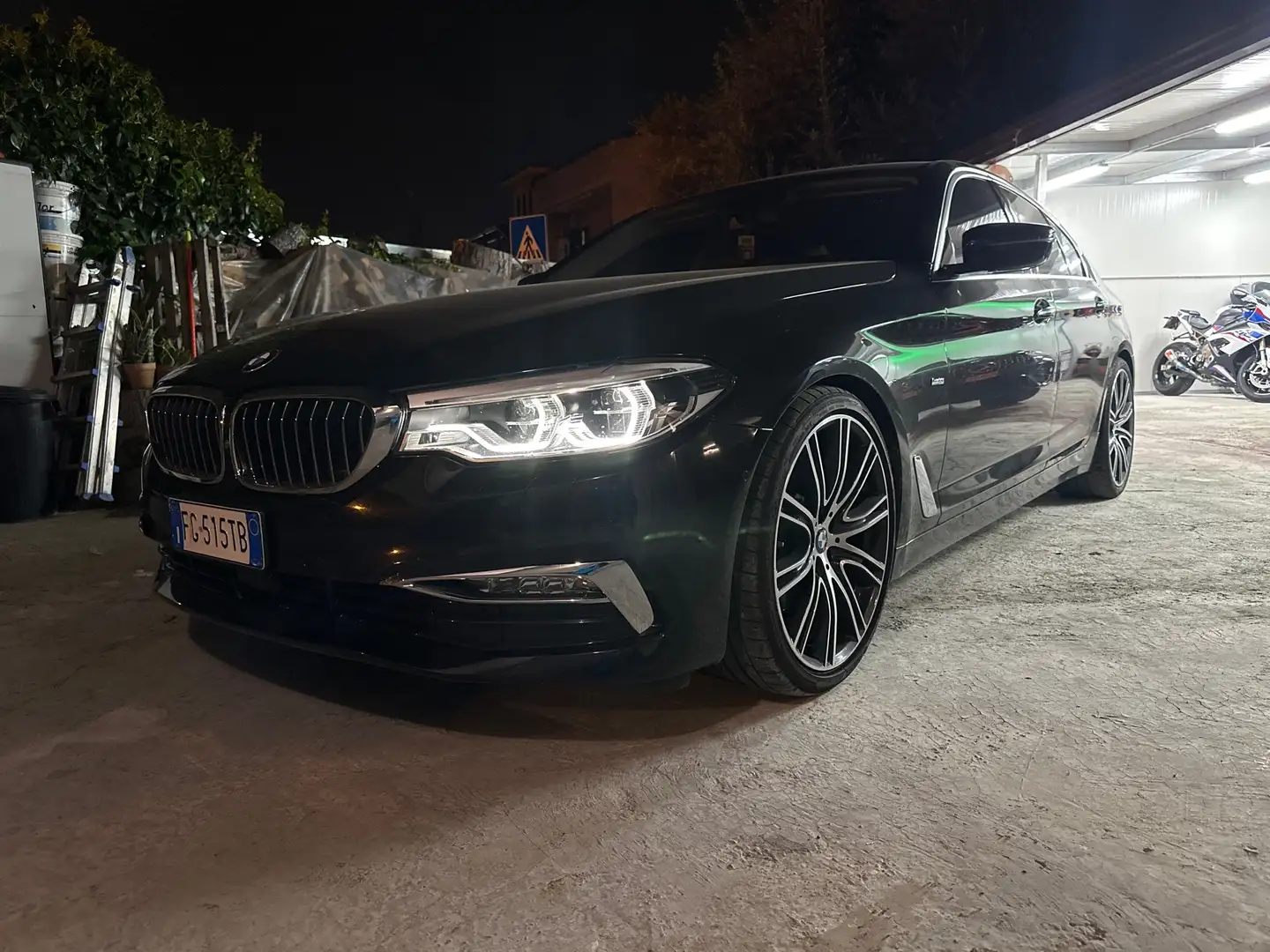 BMW 530 530d xdrive Luxury auto E6 Negro - 1