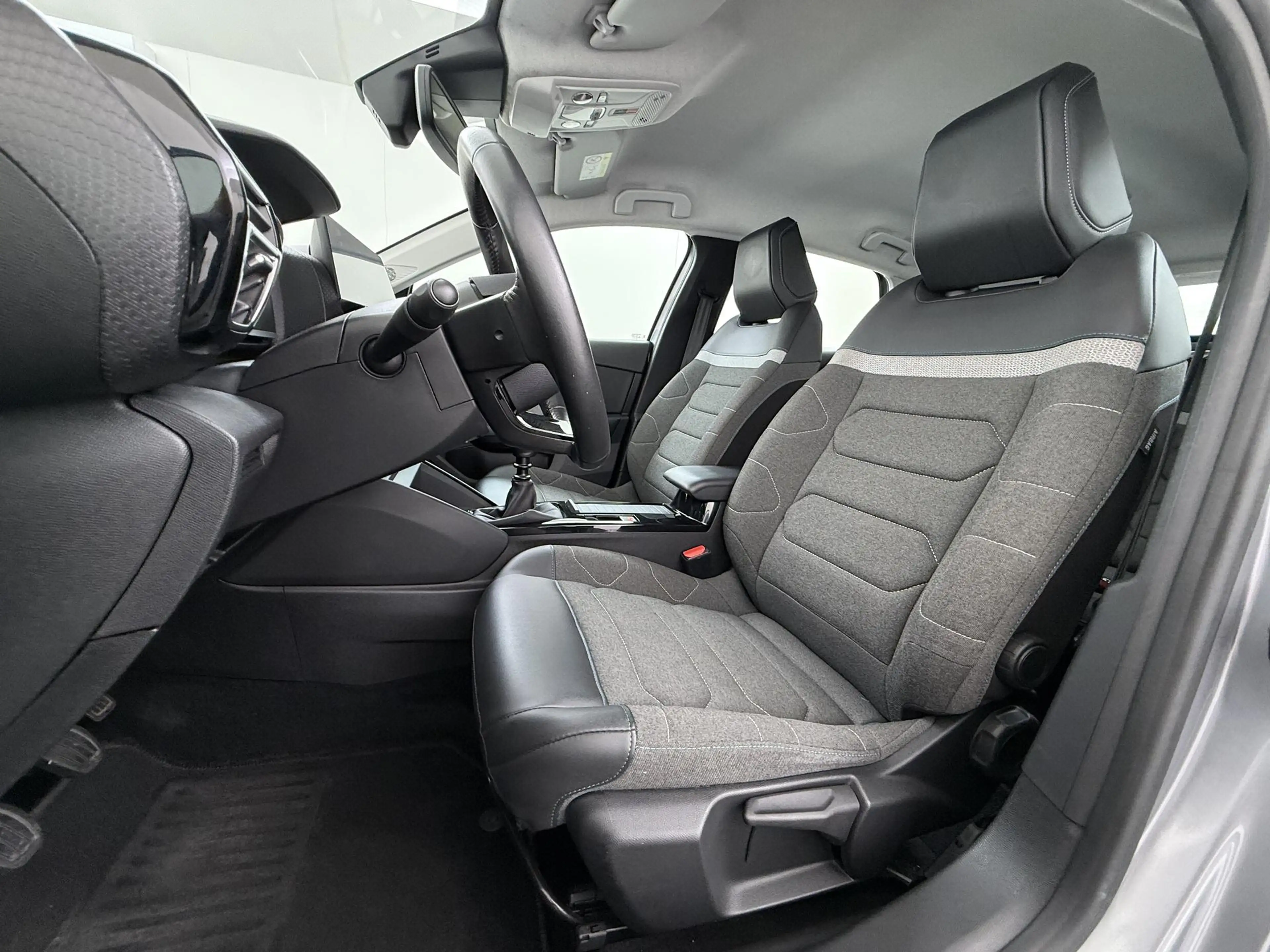 Citroen C4 1.2 Puretech Feel Edition | Parkeer camera | Navig — photo 14