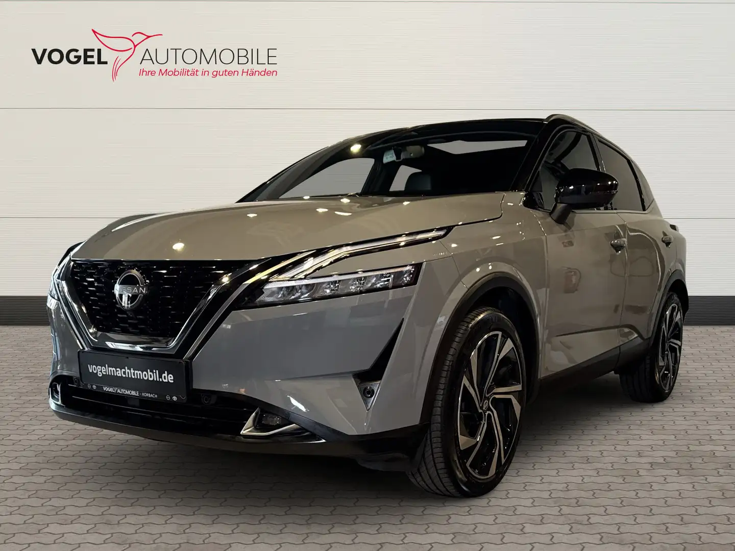 Nissan Qashqai 1.3 DIG-T Tekna+ Aut. +Kam.+Navi+HUD+LED Grau - 1