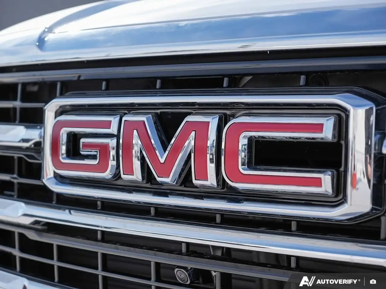 GMC Yukon снимка GMC Yukon