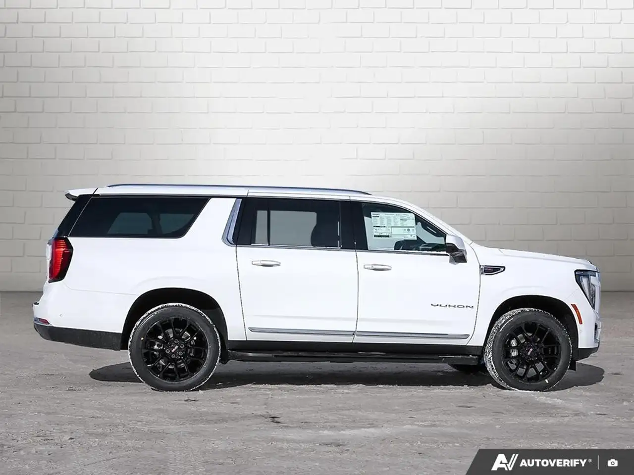 GMC Yukon снимка GMC Yukon