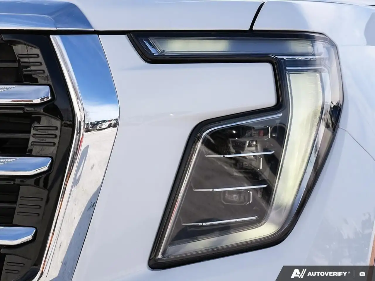 GMC Yukon снимка GMC Yukon