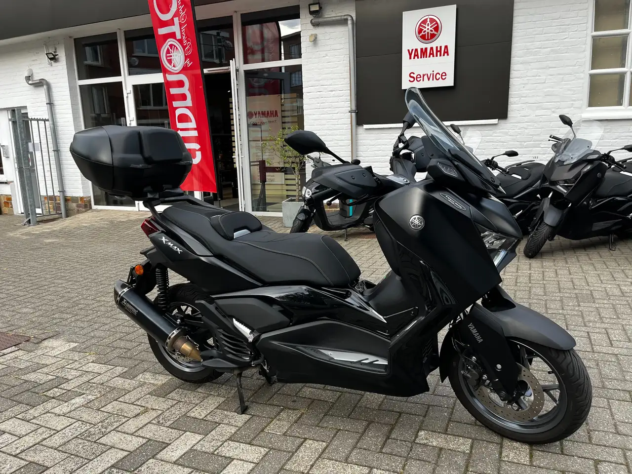 Yamaha X-Max 125