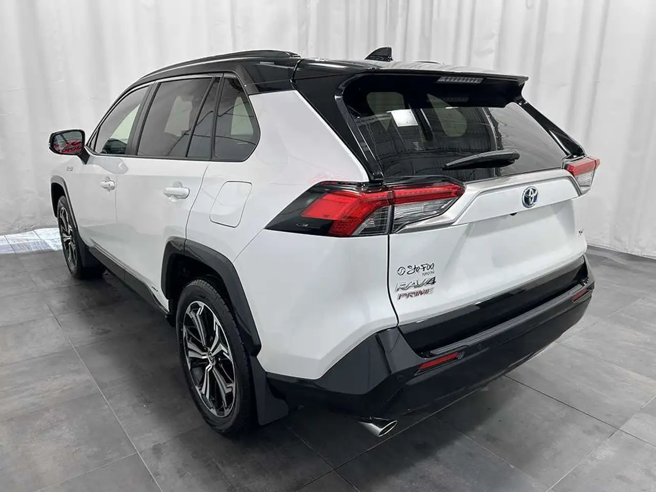 Toyota RAV 4 Prime снимка Toyota RAV 4 Prime
