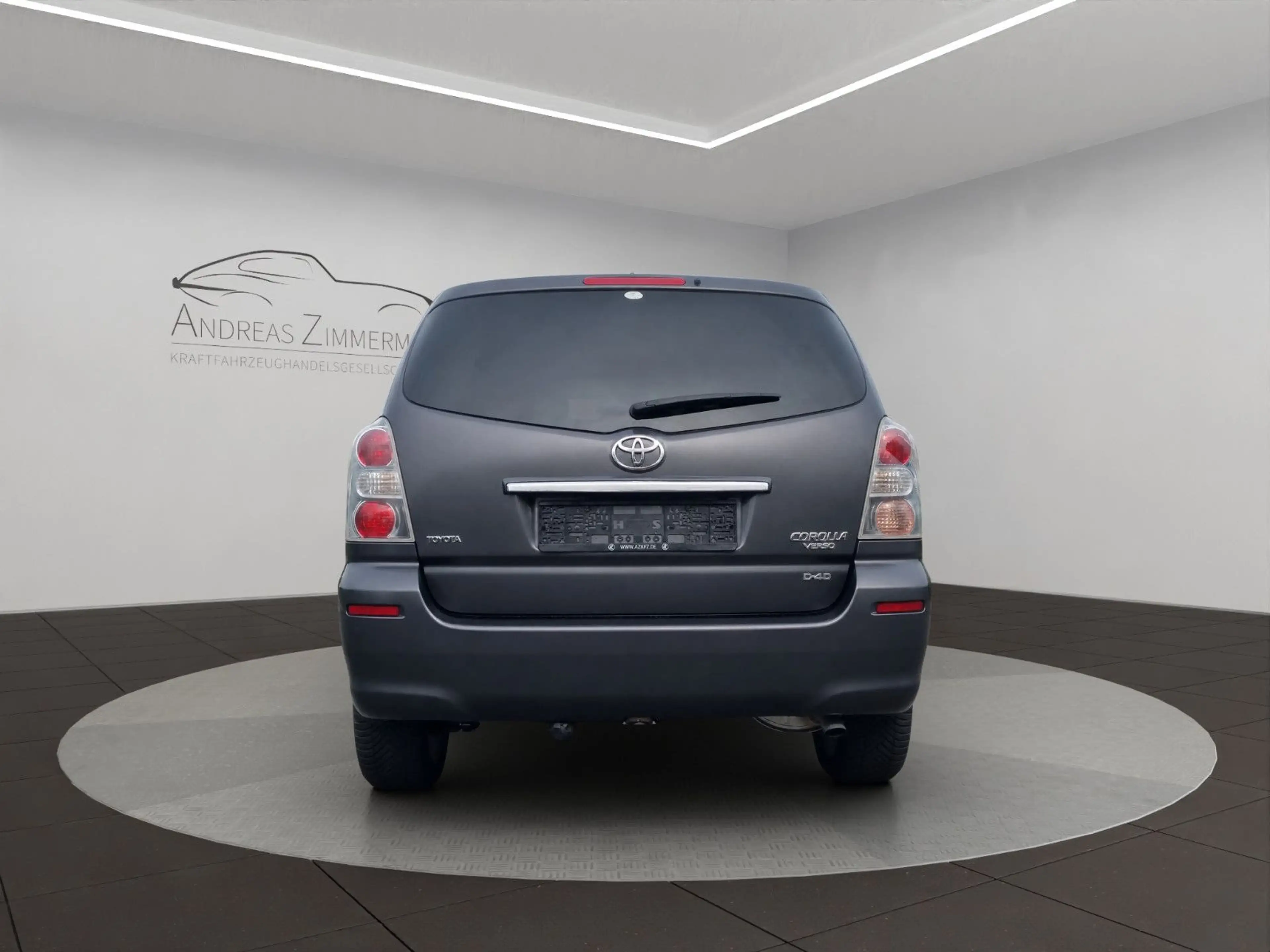 Toyota Corolla Verso 2.2 D-CAT Executive 7-Sitzer — photo 7