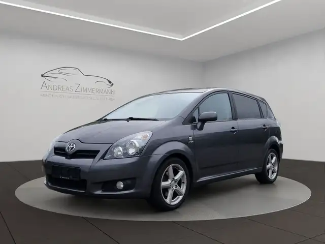 Toyota Corolla Verso 2.2 D-CAT Executive 7-Sitzer