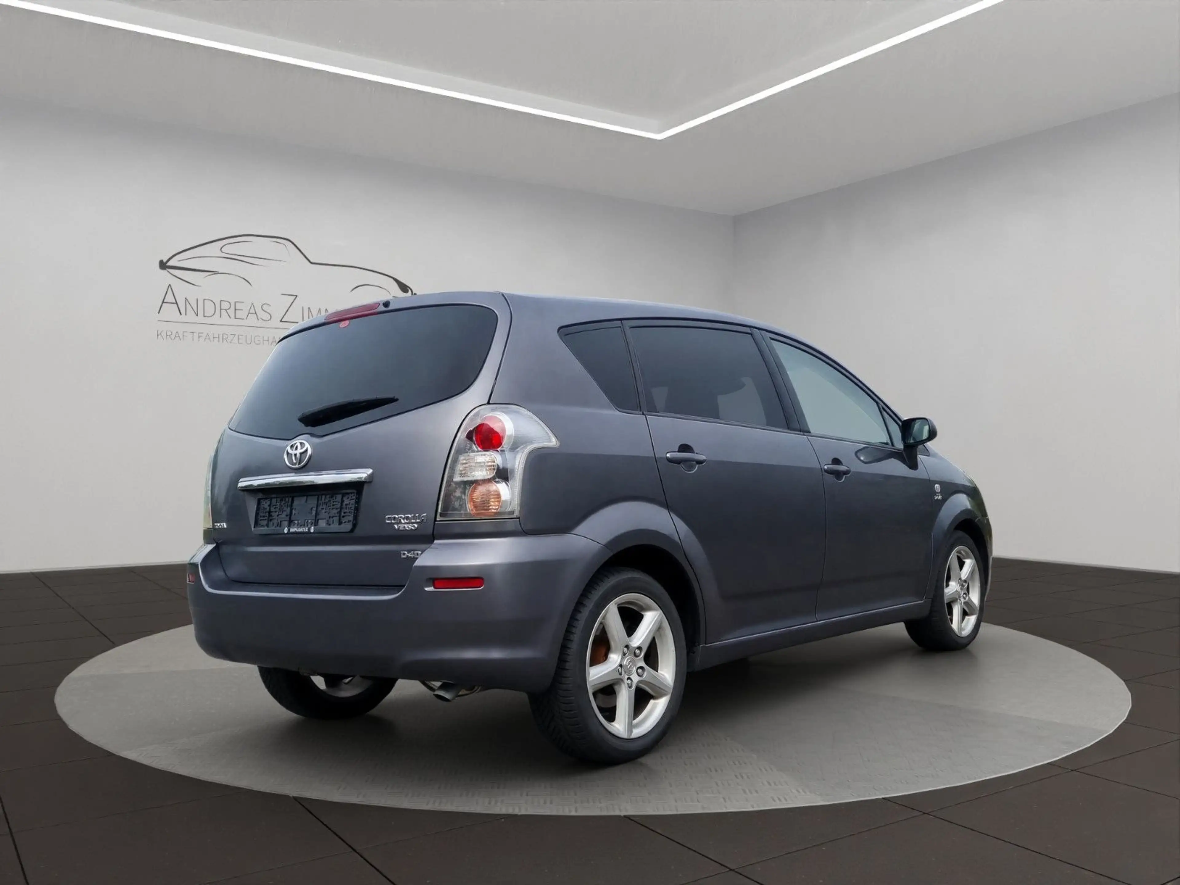 Toyota Corolla Verso 2.2 D-CAT Executive 7-Sitzer — photo 5