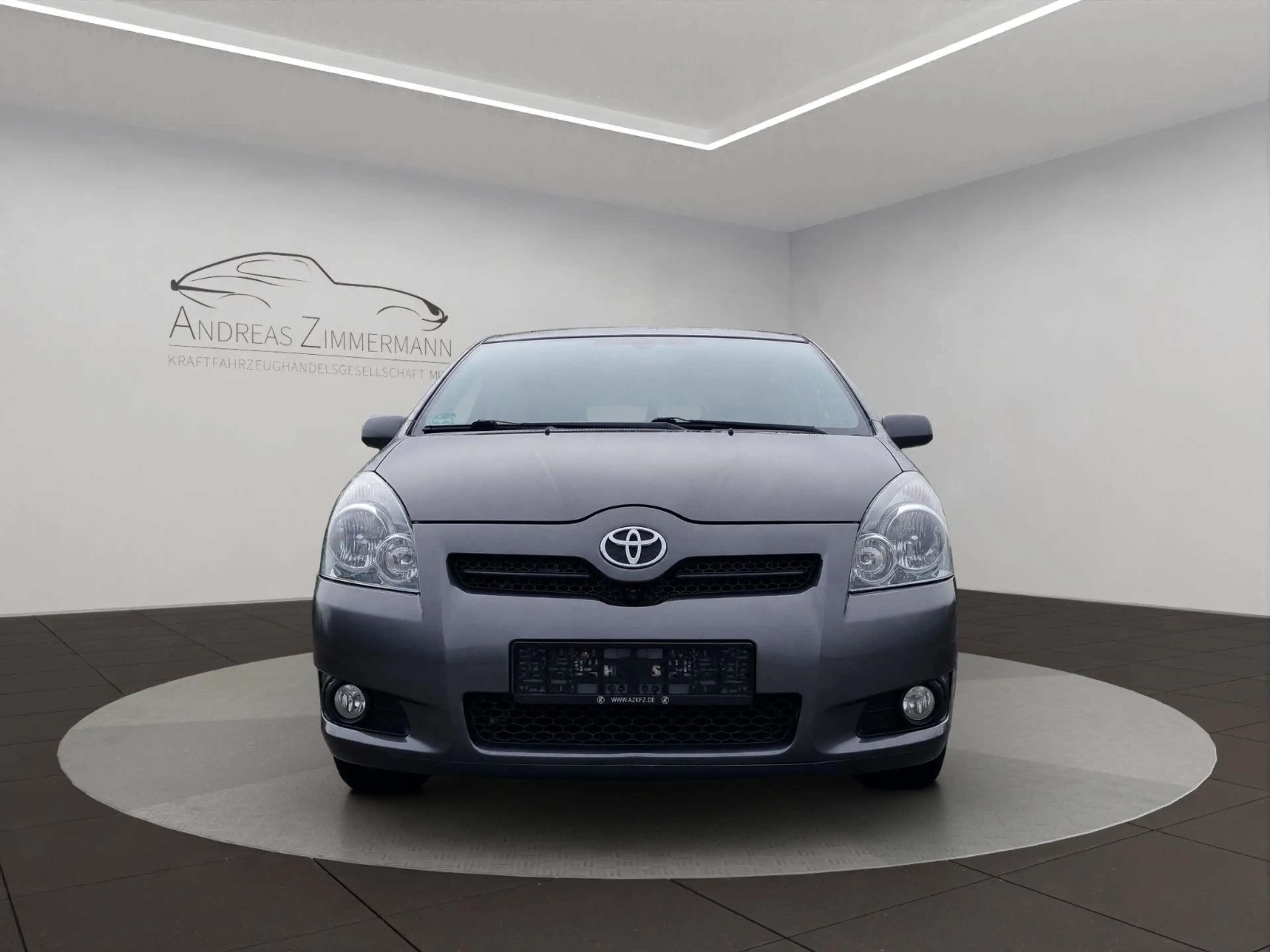 Toyota Corolla Verso 2.2 D-CAT Executive 7-Sitzer — photo 8