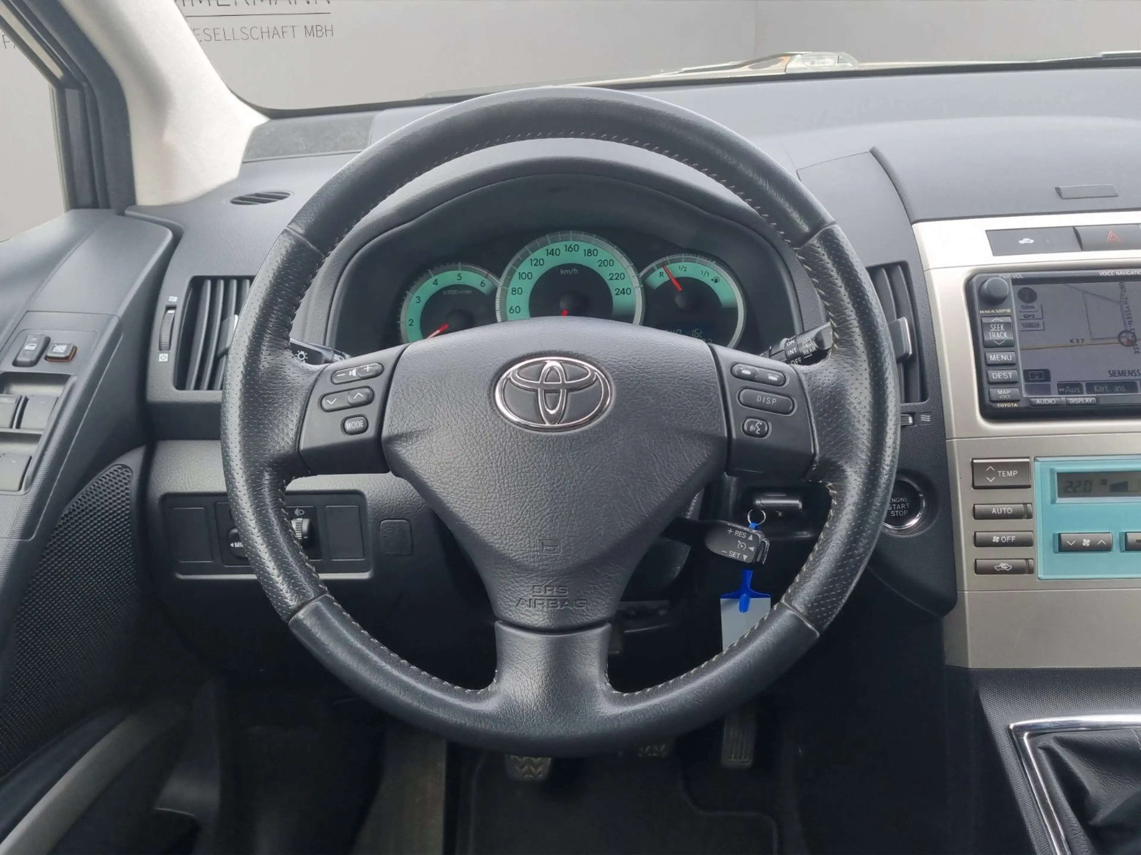 Toyota Corolla Verso 2.2 D-CAT Executive 7-Sitzer — photo 10
