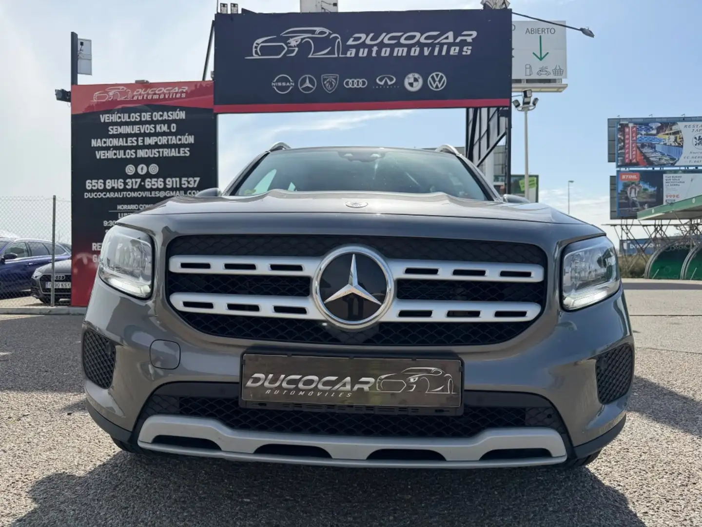 Mercedes-Benz GLB 200 200d 4Matic 8G-DCT Gris - 1