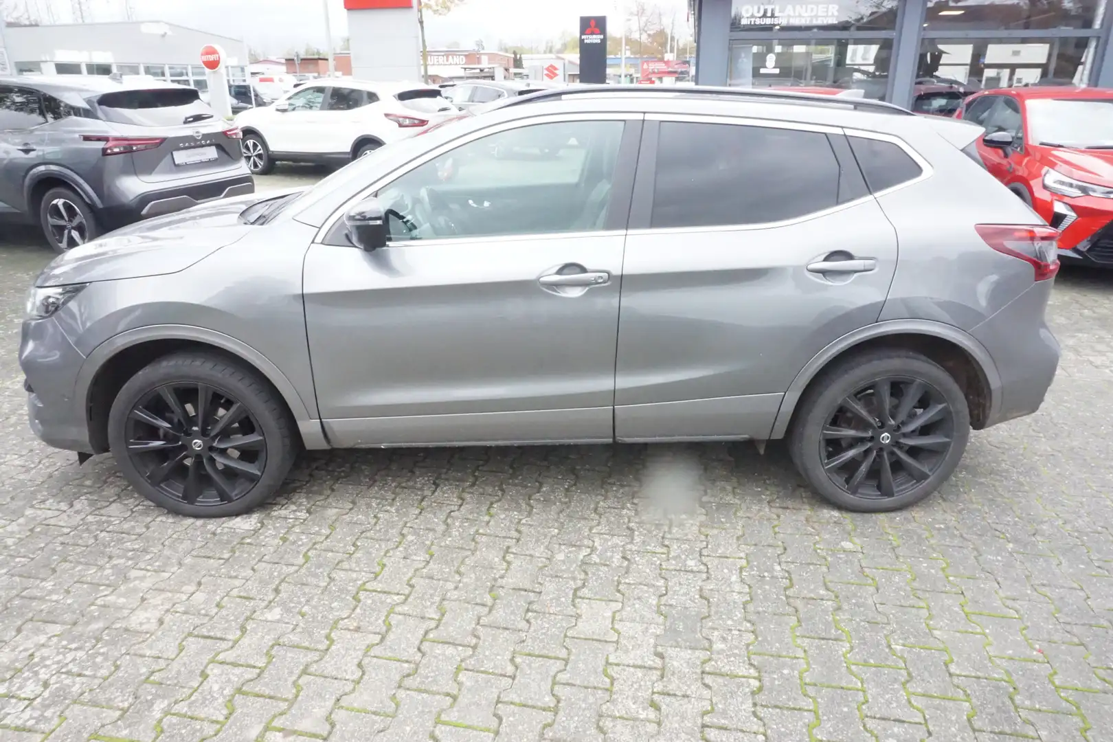 Nissan Qashqai 1.3 DIG-T N-Tec AHK SHZ 18" Gris - 2