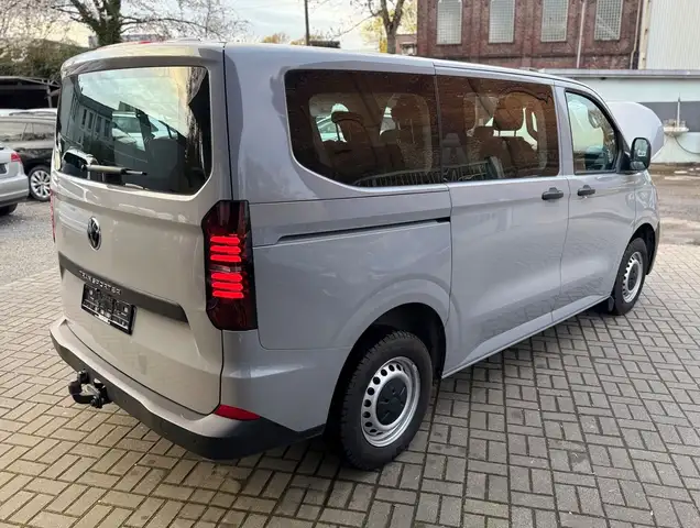 Volkswagen T7 Kombi 2.0 TDI Automatik 9-Sitzer Automatik
