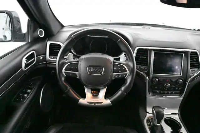 Jeep Grand Cherokee view 22