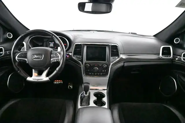 Jeep Grand Cherokee view 19