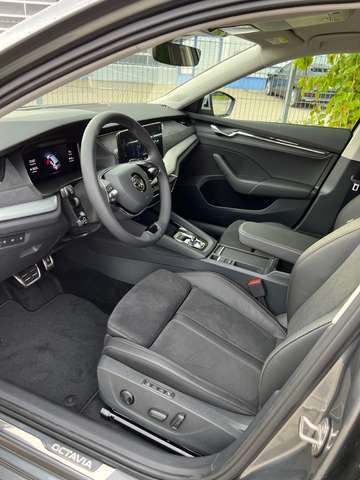 Skoda Octavia Octavia Combi 2.0 TDI DSG 4x4 Scout