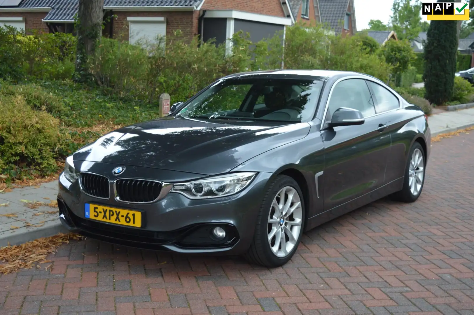 BMW 435 4-serie Coupé 435i Exe Org NL/NAP/sportstoelen Grijs - 1