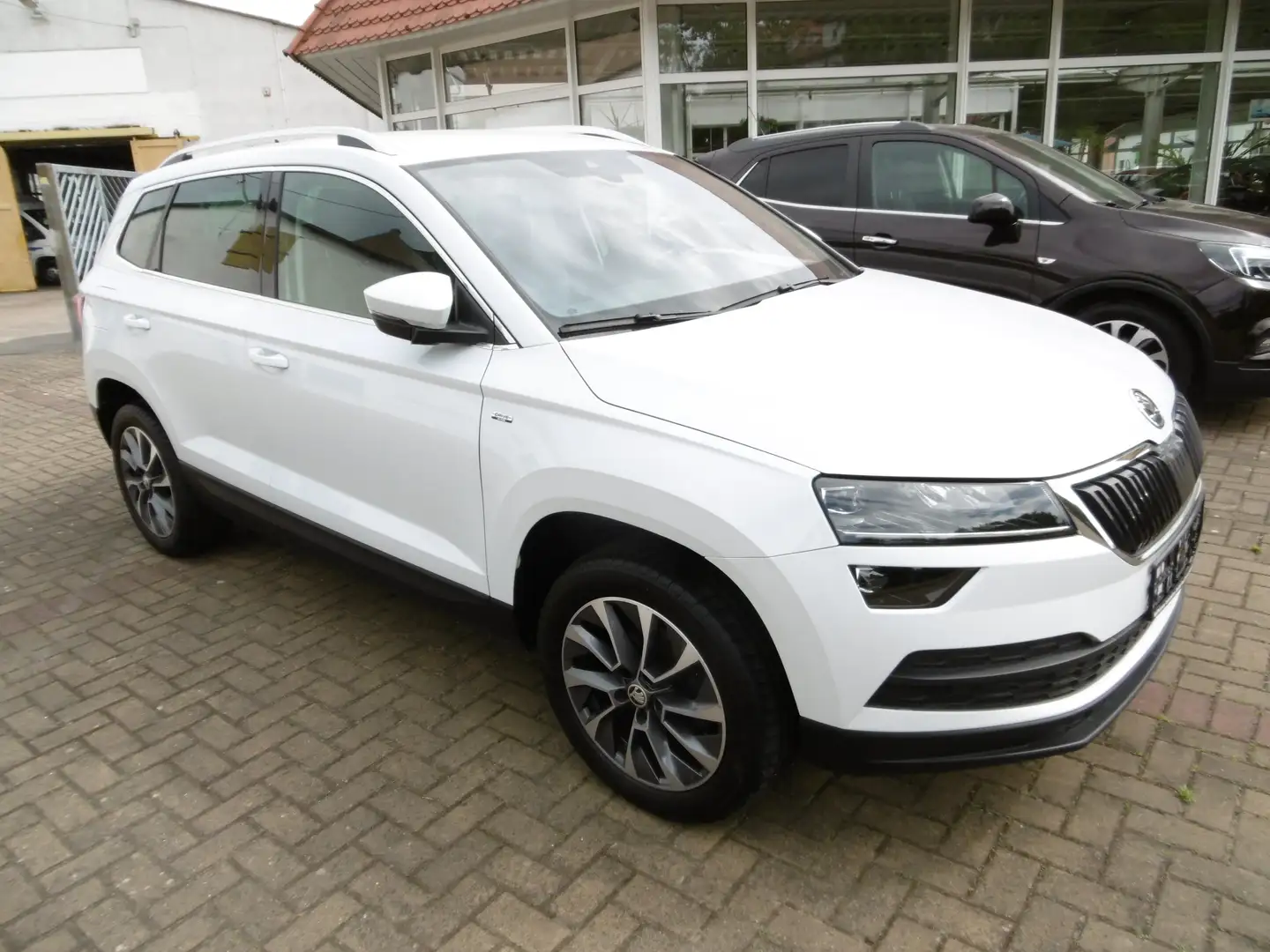 Skoda Karoq Drive 125 1,5 TSI DSG Blanc - 2