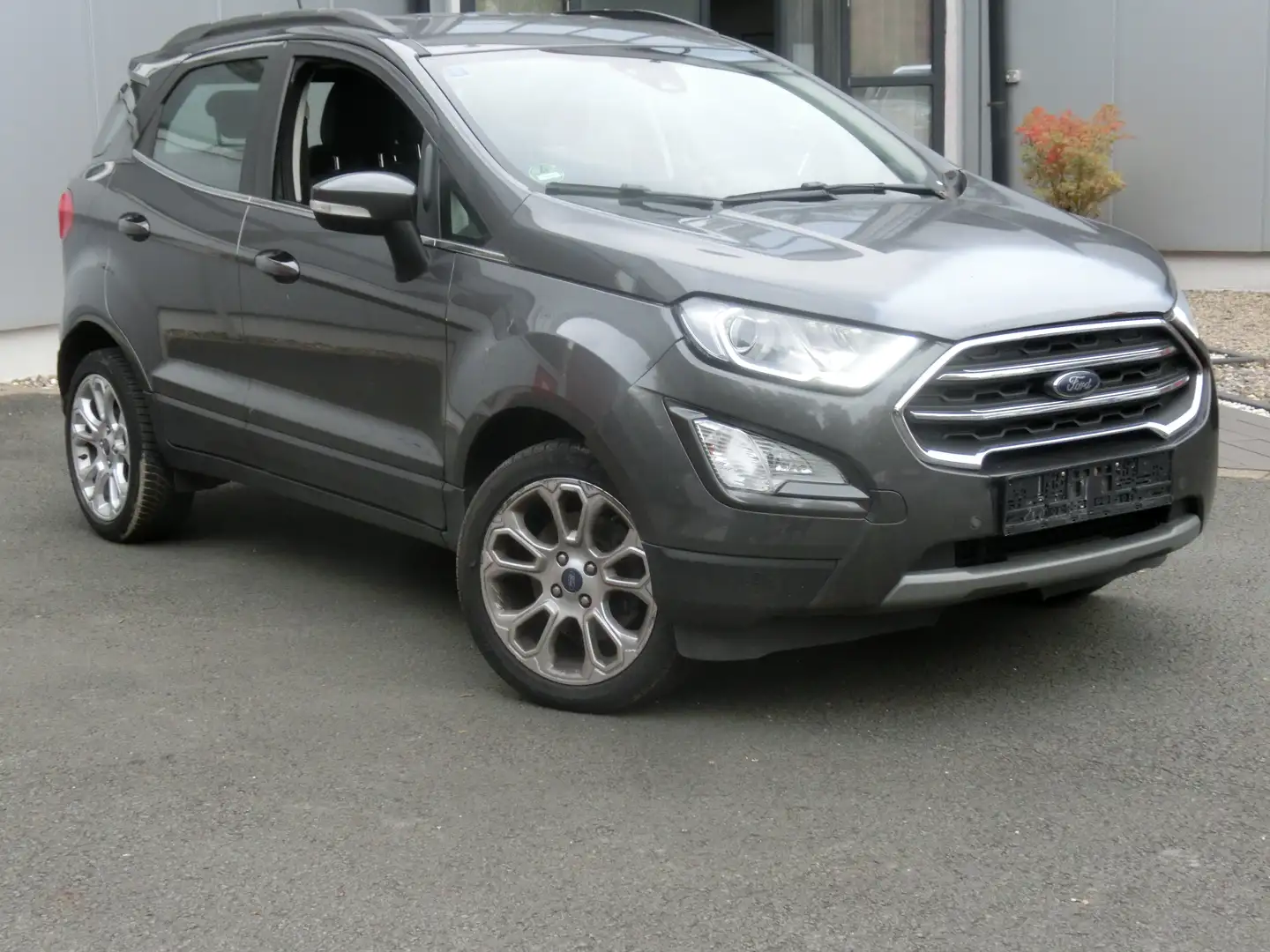 Ford EcoSport 1.0 Titanium/Navi,Kli,SHZ,LMF,PDC,Schäden vorne Grau - 1