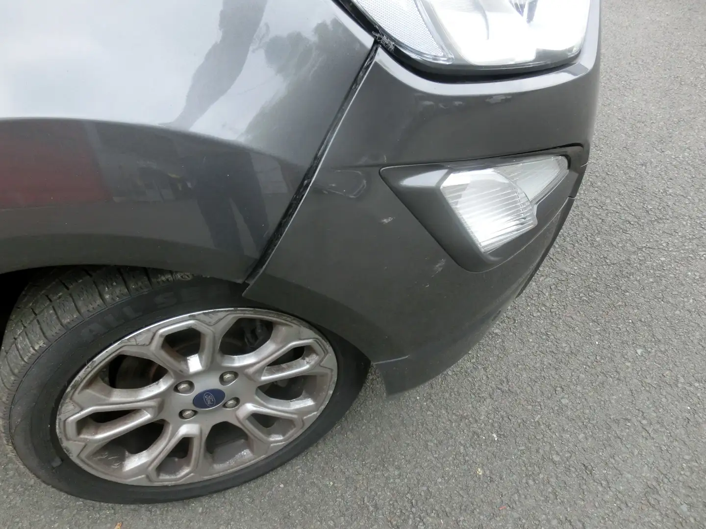 Ford EcoSport 1.0 Titanium/Navi,Kli,SHZ,LMF,PDC,Schäden vorne Grau - 2