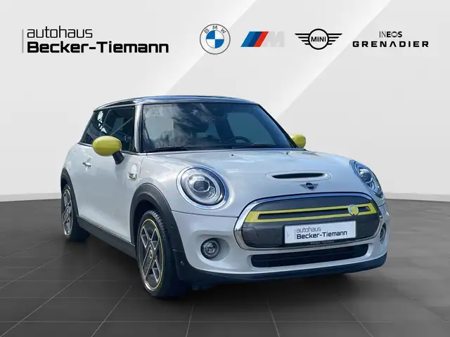 MINI Hatch view 7