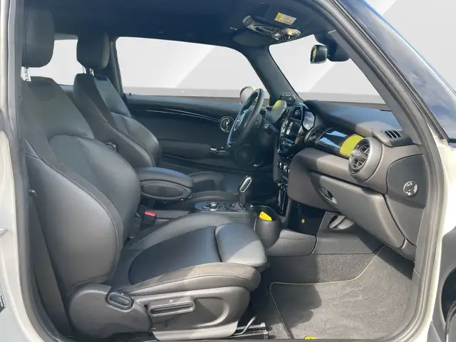 MINI Hatch view 15