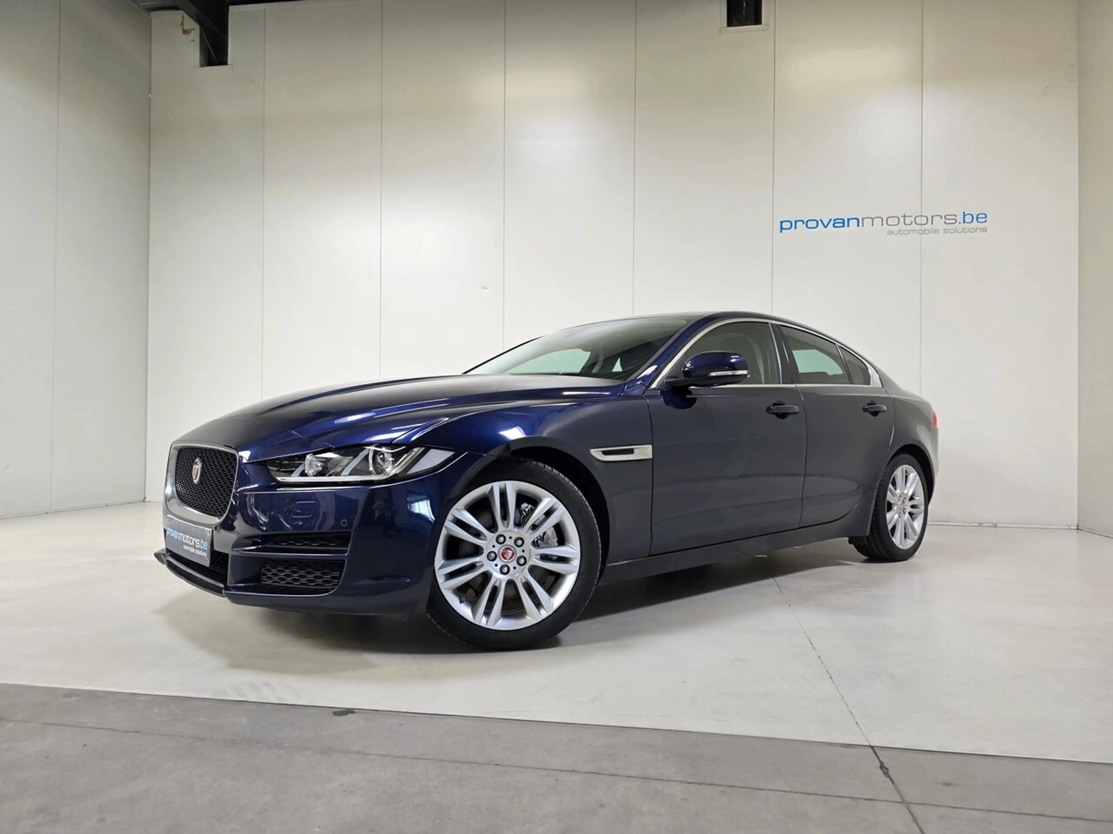 Jaguar XE 2.0t Benzine Autom. - GPS - Topstaat! — photo 4